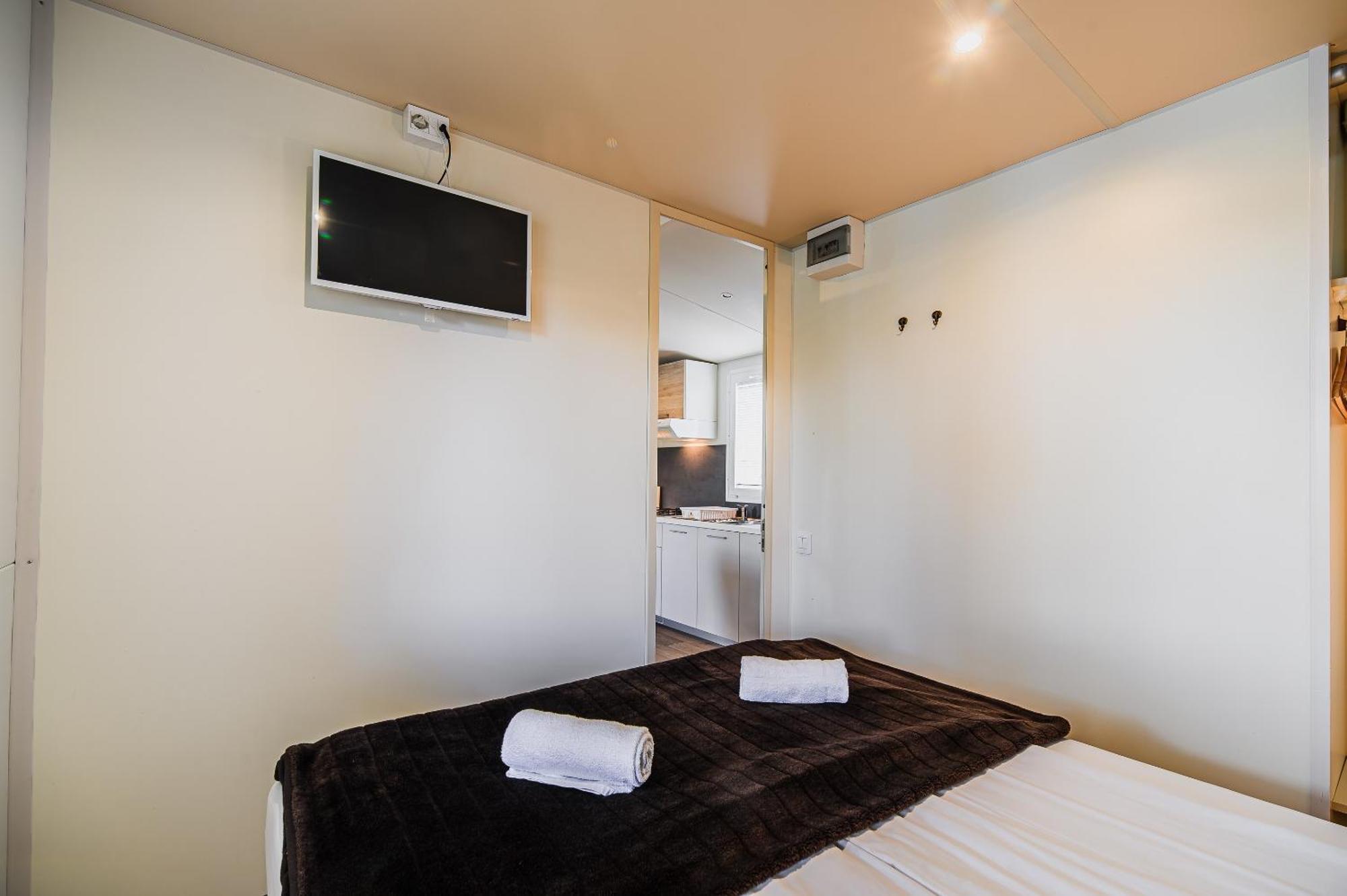 Lake View Mobile Homes With Thermal Riviera Tickets In Terme Catez Catez ob Savi Habitación foto