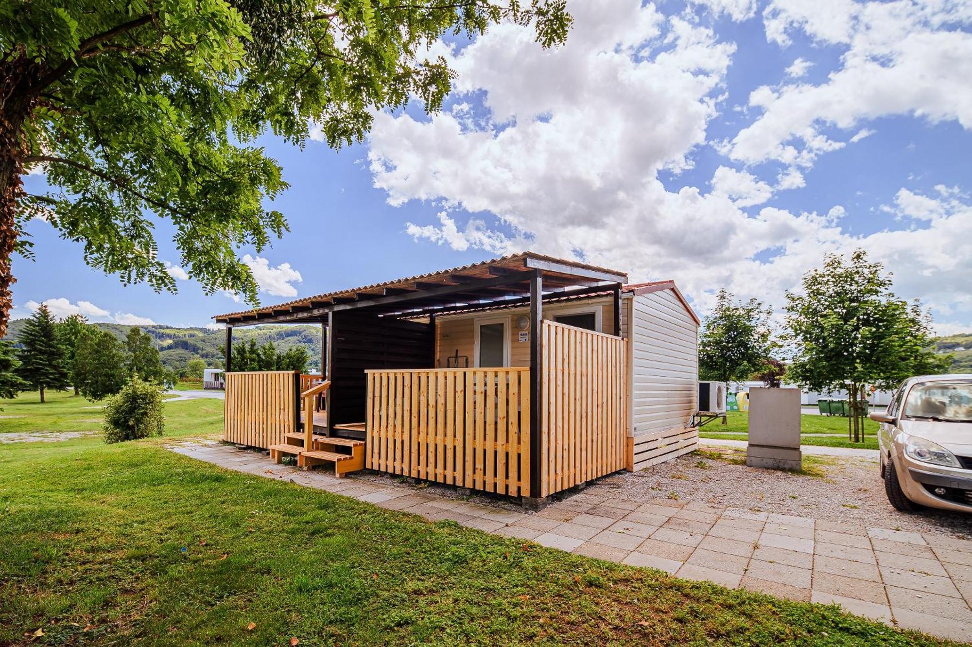 Lake View Mobile Homes With Thermal Riviera Tickets In Terme Catez Catez ob Savi Habitación foto