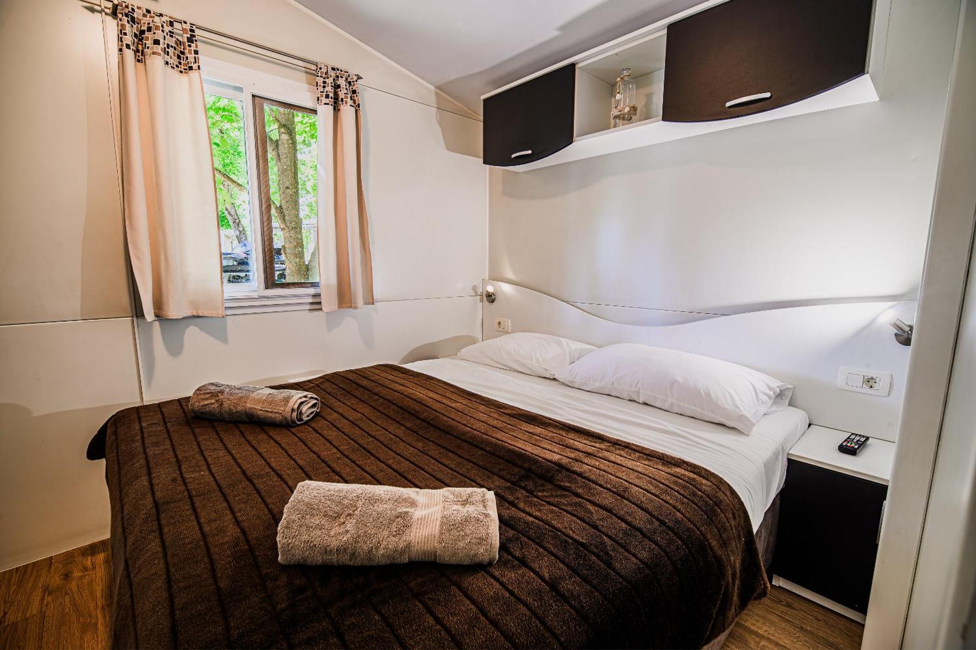 Lake View Mobile Homes With Thermal Riviera Tickets In Terme Catez Catez ob Savi Habitación foto