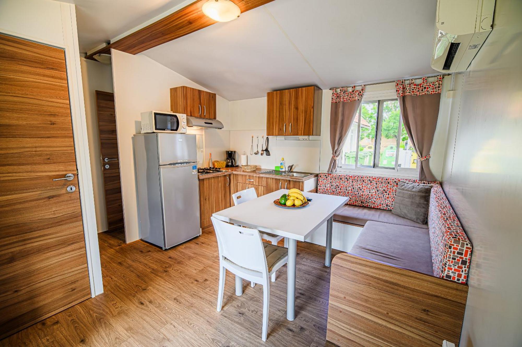 Lake View Mobile Homes With Thermal Riviera Tickets In Terme Catez Catez ob Savi Habitación foto